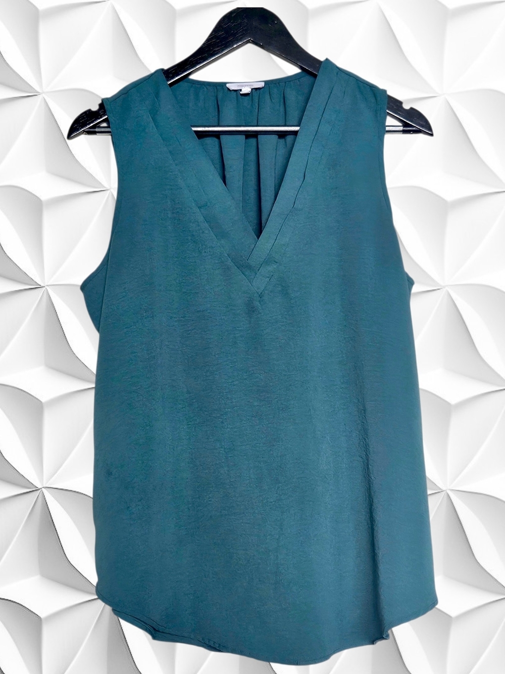 Maurices Sleeveless V-Neck Camisole in Teal Blue-Green